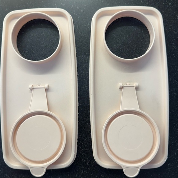 Vintage Tupperware Store-N-Pour Containers, set of 2, pink lids - Picture 3 of 13